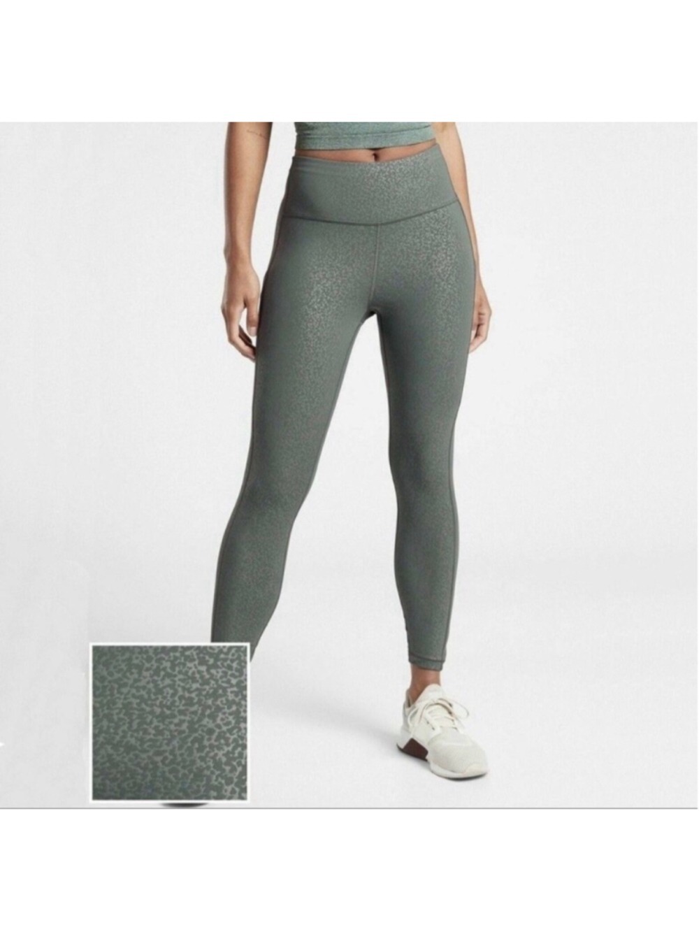 Women's Athleta Green Teal Ultimate Embossed Stash Pocket 7/8 Leggings M